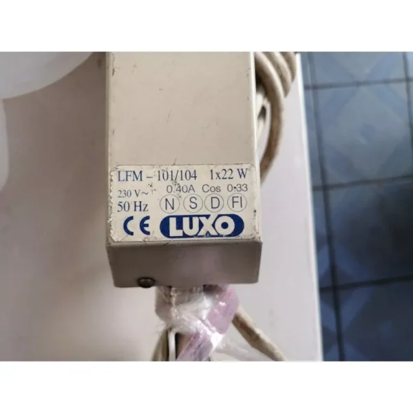 LUXO LFM 101 104 LFM101104 Magnifying Glass with Lamp workshop repair beauty Centre